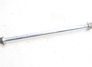 AXE ROUE AVANT
