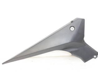 CACHE SOUS SELLE DROIT