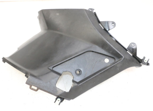 CACHE SOUS SELLE GAUCHE