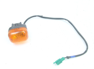 CLIGNOTANT AVANT DROIT