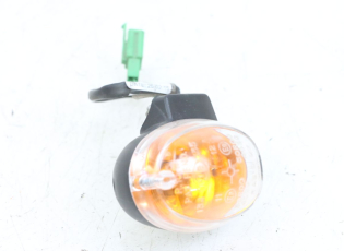 CLIGNOTANT AVANT DROIT