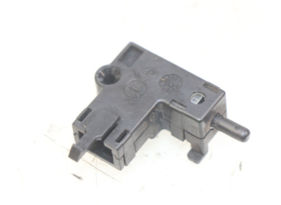 CONTACTEUR EMBRAYAGE