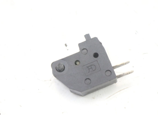 CONTACTEUR FEU STOP DROIT