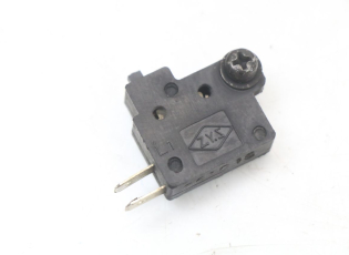 CONTACTEUR FEU STOP GAUCHE