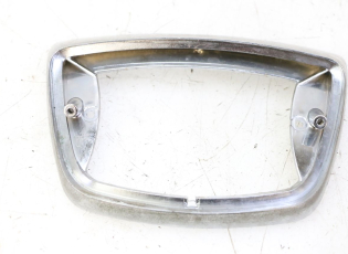 ENTOURAGE FEU ARRIERE