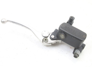 MAITRE CYLINDRE AVANT