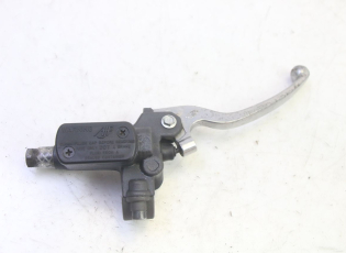 MAITRE CYLINDRE AVANT