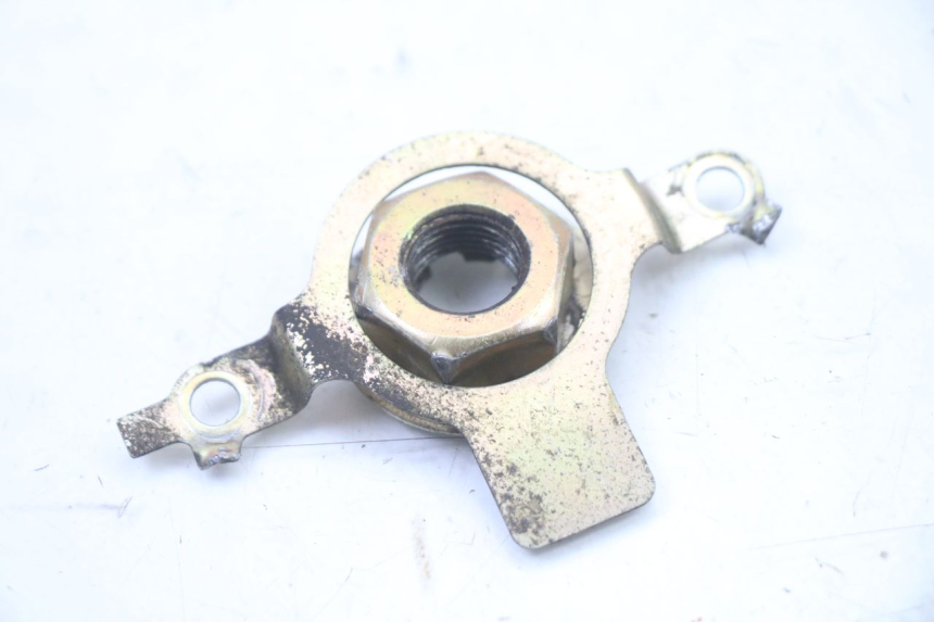 photo de ÉCROU PIGNON SORTIE BOÎTE VITESSES HYOSUNG GTR 125 (2006 - 2008) - Détail de la pièce