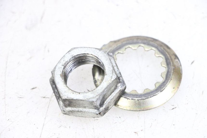 photo de ÉCROU PIGNON SORTIE BOÎTE VITESSES KAWASAKI ZR 7 750 (1999 - 2004) - Vue principale