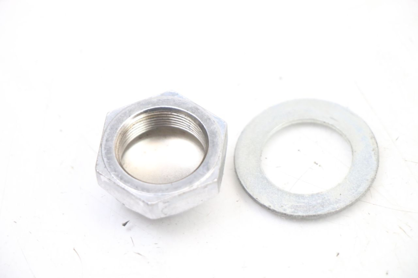 photo de ÉCROU TÉ FOURCHE SUZUKI GSF S BANDIT 600 (2000 - 2004) - Autre angle de vue