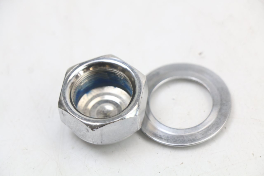 photo de ÉCROU TÉ FOURCHE KYMCO K-PW K-PIPE 50 (2012 - 2017) - Zoom état d’usage