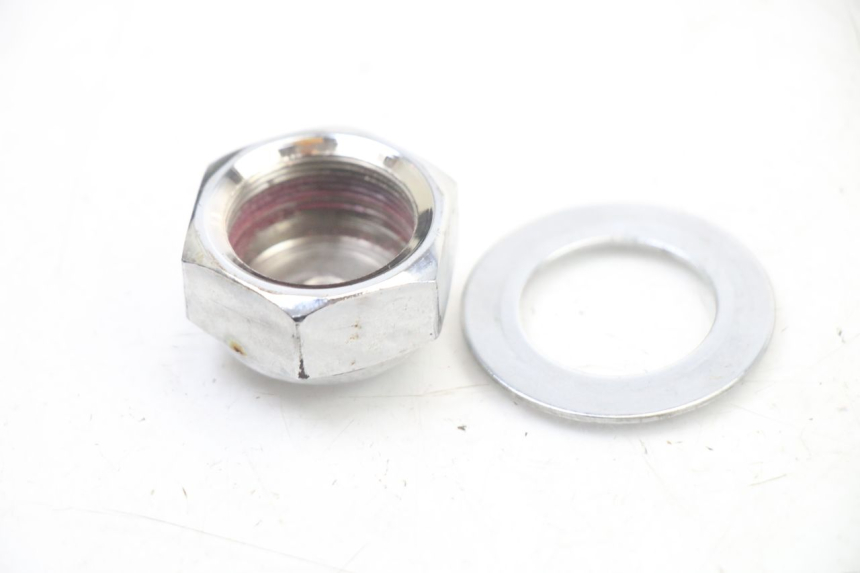 photo de ÉCROU TÉ FOURCHE KYMCO STRYKER OFF ROAD 125 (1999 - 2005) - Autre angle de vue