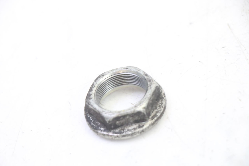 photo de ÉCROU TÉ FOURCHE HONDA ST PAN EUROPEAN 1300 (2002 - 2013) - Détail de la pièce