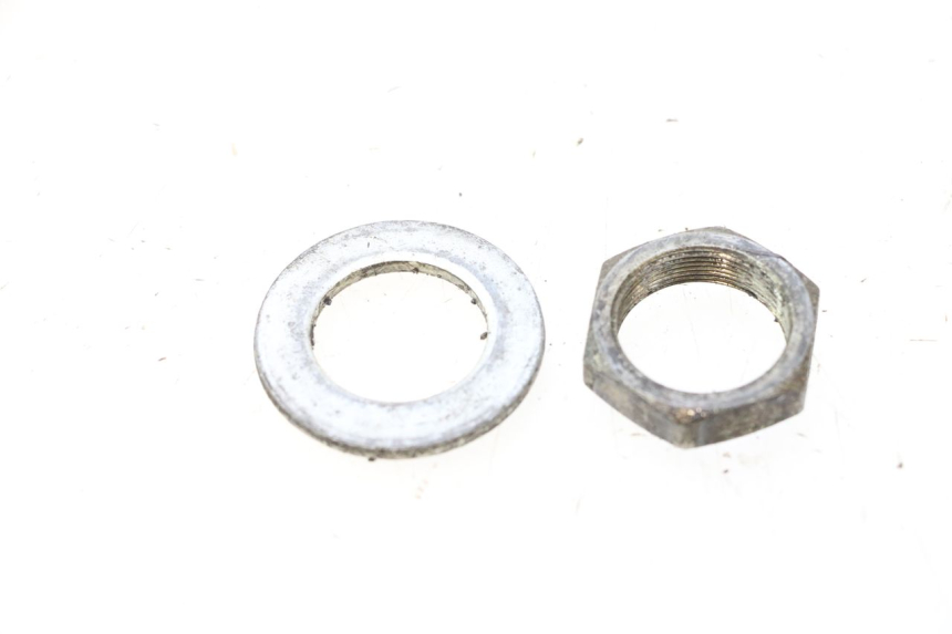 photo de ÉCROU TÉ FOURCHE HONDA ST PAN EUROPEAN 1100 (1990 - 2002) - Détail de la pièce