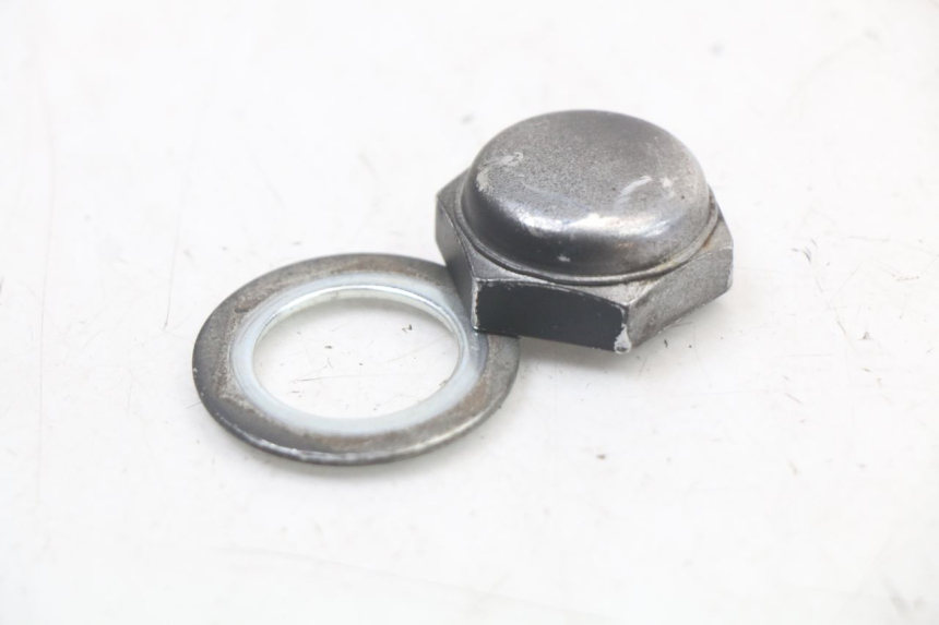 photo de ÉCROU TÉ FOURCHE SUZUKI GSR 750 (2011 - 2017) - Vue principale