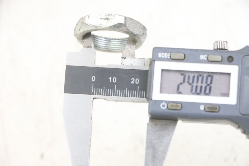 photo de ÉCROU TÉ FOURCHE VENT DERAPAGE 50 (2018 - 2023) - Détail de la pièce