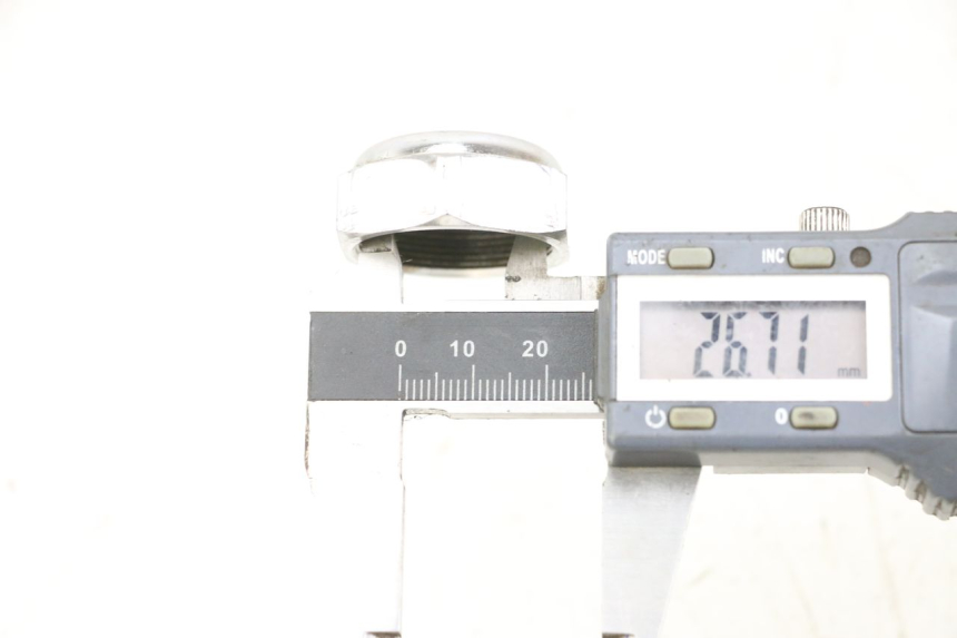 photo de ÉCROU TÉ FOURCHE YAMAHA FZ1 FAZER 1000 (2007 - 2009) - Détail de la pièce