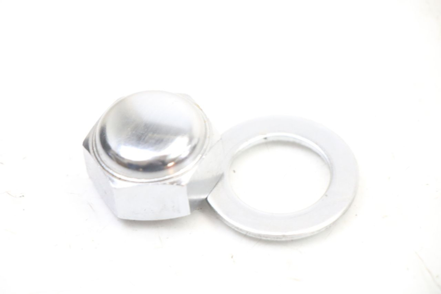 photo de ÉCROU TÉ FOURCHE YAMAHA FZS FAZER 600 (2001 - 2003) - Vue principale