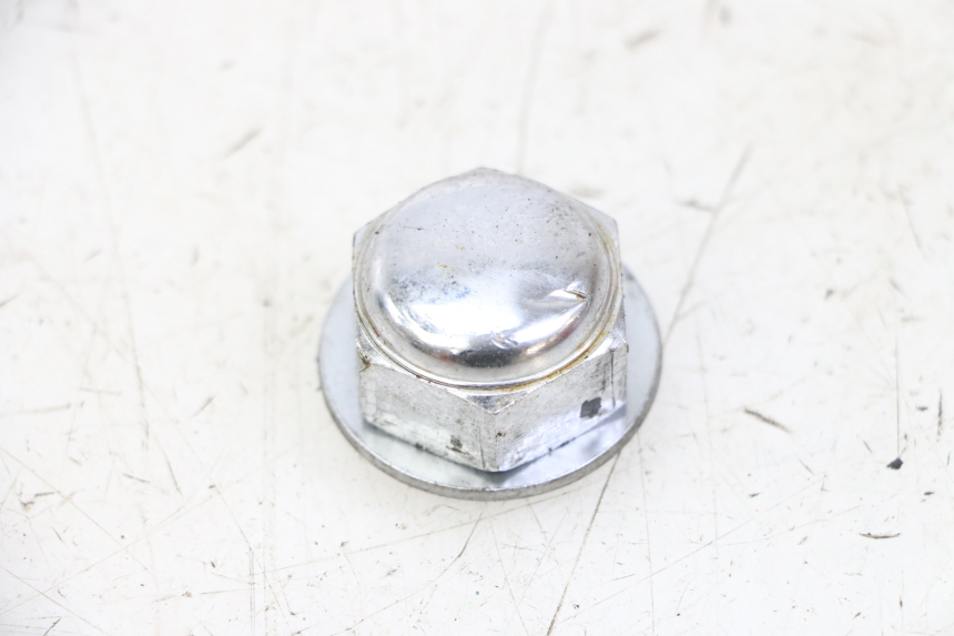 photo de ÉCROU TÉ FOURCHE YAMAHA FZS FAZER 600 (2001 - 2003) - Zoom état d’usage