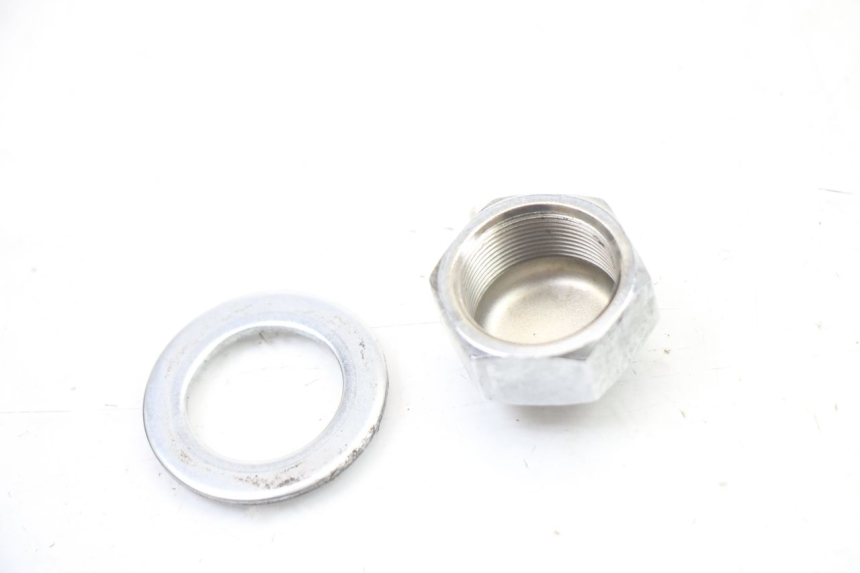 photo de ÉCROU TÉ FOURCHE YAMAHA XJ6 600 (2008 - 2016) - Autre angle de vue