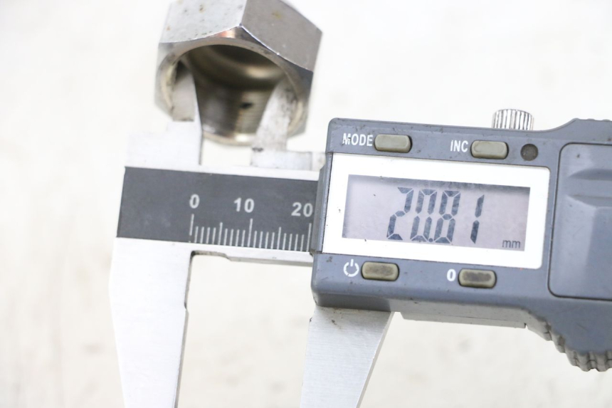 photo de ÉCROU TÉ FOURCHE YAMAHA XVS DRAG STAR DRAGSTAR 650 (1997 - 2007) - Zoom état d’usage