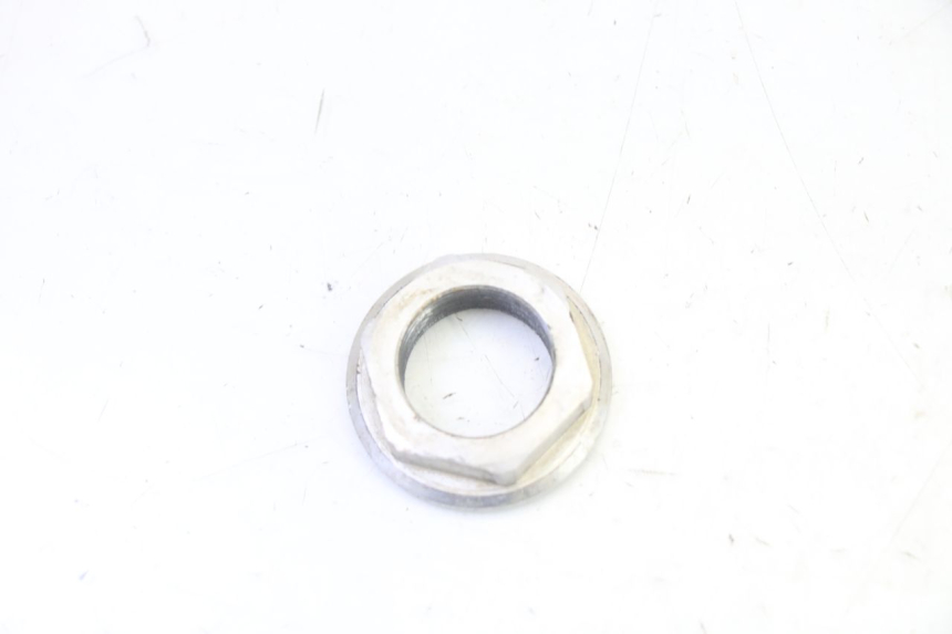 photo de ÉCROU TÉ FOURCHE YAMAHA YZF YZ-F 450 (2014 - 2016) - Détail de la pièce