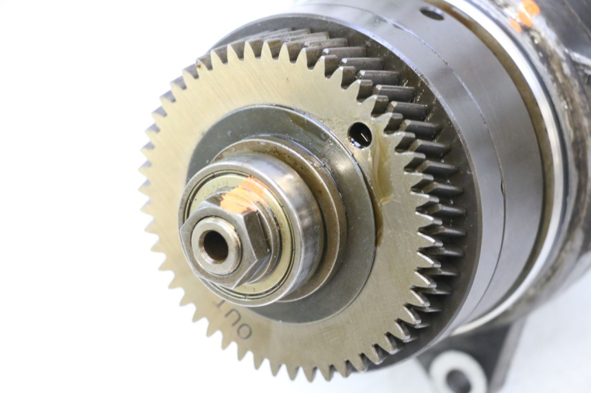 photo de ALTERNATEUR HONDA ST PAN EUROPEAN 1100 (1990 - 2002) - Vue rapprochée