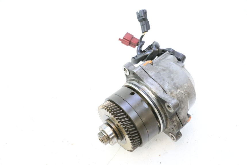 photo de ALTERNATEUR HONDA ST PAN EUROPEAN 1100 (1990 - 2002) - Zoom état d’usage