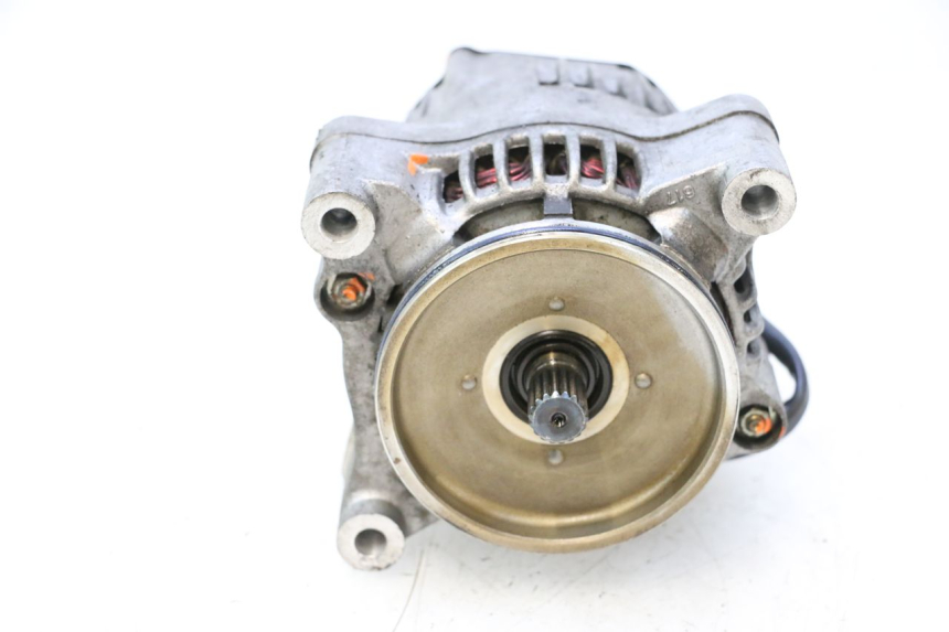 photo de ALTERNATEUR YAMAHA YZF R GENESIS 750 (1993 - 1998) - Pièce contrôlée