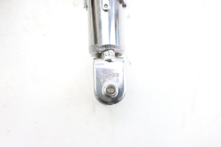 photo de AMORTISSEUR ARRIERE KYMCO AGILITY NAKED RENOUVO 4T 50 (2018 - 2020) - Gros plan technique