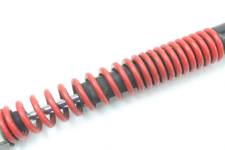 photo de AMORTISSEUR ARRIERE KYMCO AGILITY PREMIUM 50 (2007 - 2010) - Gros plan technique