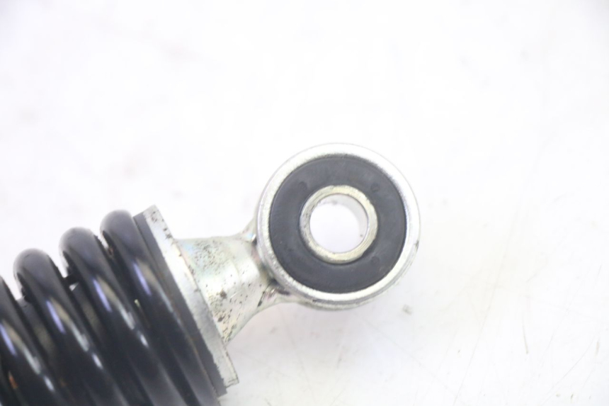 photo de AMORTISSEUR ARRIERE PEUGEOT DJANGO 4T 50 (2014 - 2019) - Gros plan technique