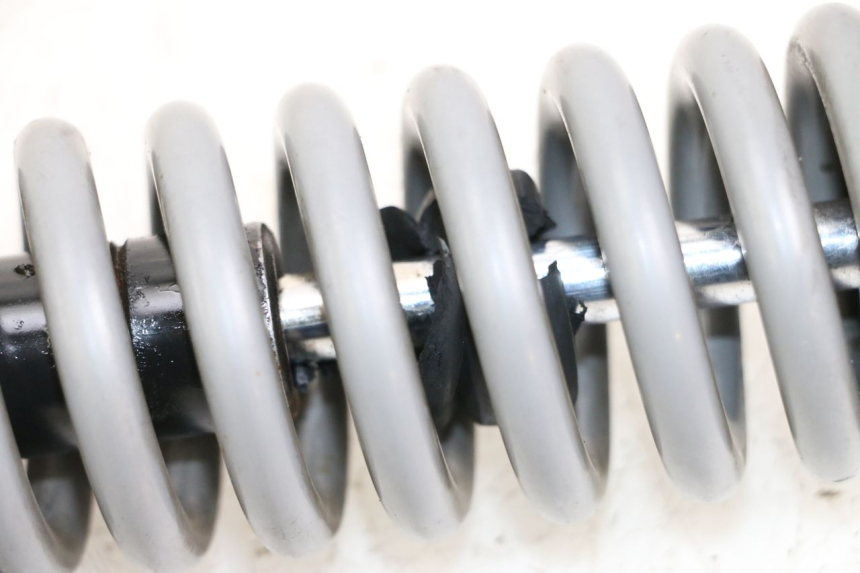 photo de AMORTISSEUR ARRIERE YAMAHA NEO'S NEOS 2T 50 (2007 - 2017) - Gros plan technique