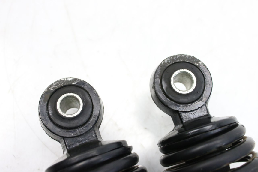 photo de AMORTISSEUR ARRIERE PEUGEOT TWEET 125 (2010 - 2017) - Gros plan technique