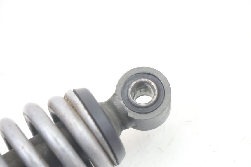 photo de AMORTISSEUR ARRIERE YAMAHA WHY 50 (1998 - 2000) - Gros plan technique