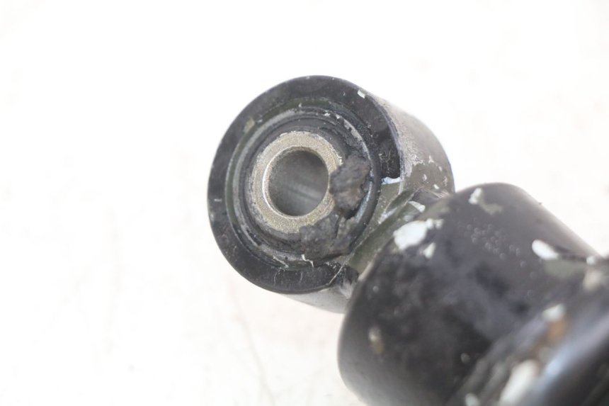 photo de AMORTISSEUR ARRIERE PEUGEOT XP6 50 (2006 - 2011) - Gros plan technique