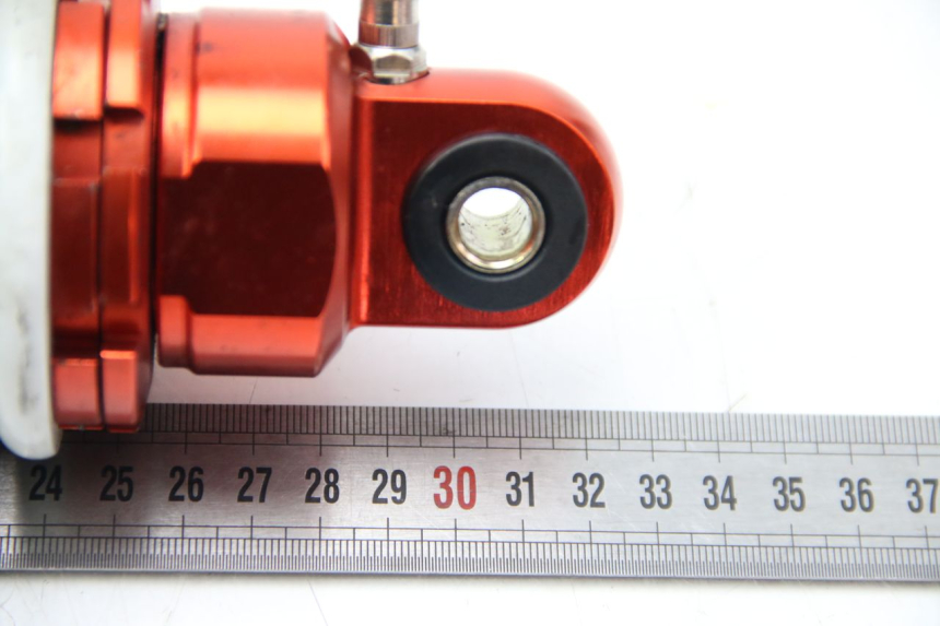 photo de AMORTISSEUR AVANT SPY RACING F3 350 (2015 - 2022) - Vue rapprochée