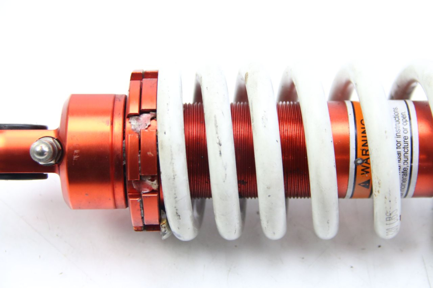 photo de AMORTISSEUR AVANT SPY RACING F3 350 (2015 - 2022) - Gros plan technique