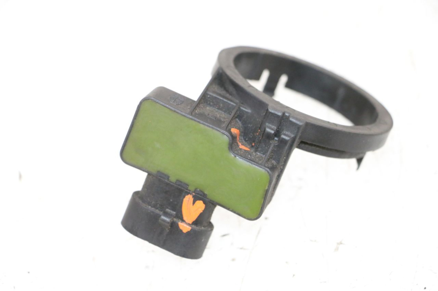 photo de ANTENNE TRANSPONDEUR PIAGGIO MP3 LT 400 (2007 - 2012) - Gros plan technique