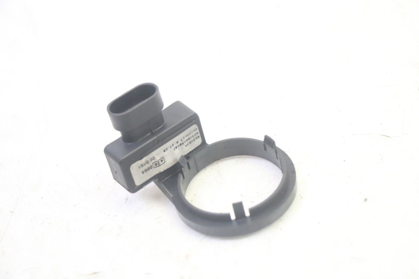 photo de ANTENNE TRANSPONDEUR PIAGGIO MP3 500 (2016 - 2018) - Vue principale