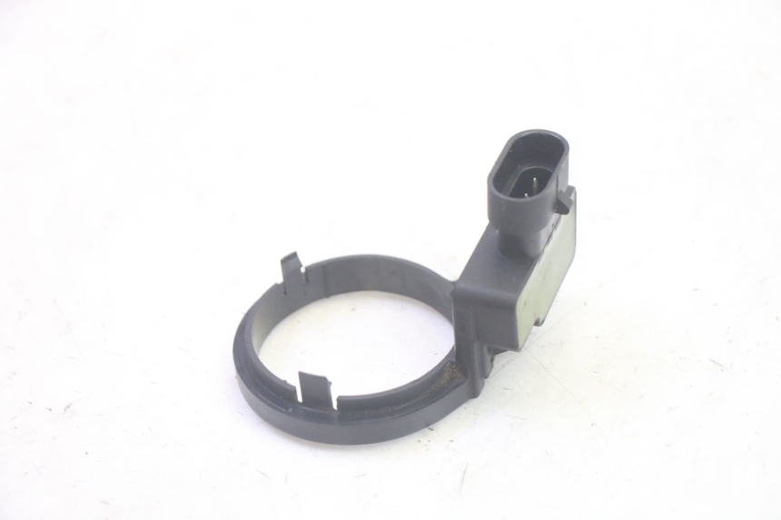 photo de ANTENNE TRANSPONDEUR PIAGGIO MP3 RL 250 (2006 - 2010) - Autre angle de vue