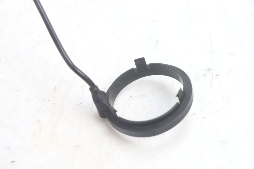 photo de ANTENNE TRANSPONDEUR PIAGGIO MP3 125 (2006 - 2014) - Zoom état d’usage