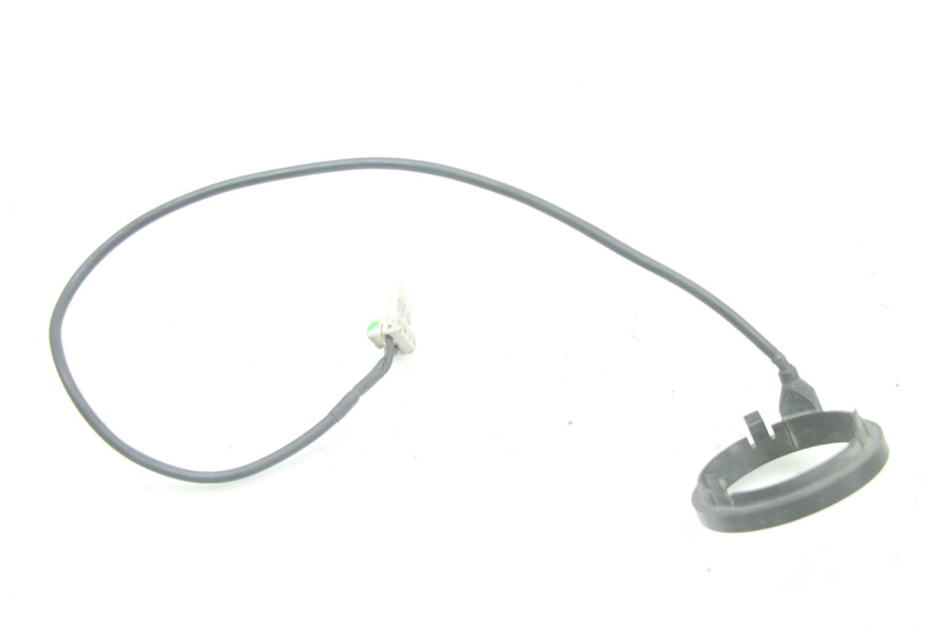 photo de ANTENNE TRANSPONDEUR PIAGGIO X8 125 (2004 - 2007) - Zoom état d’usage
