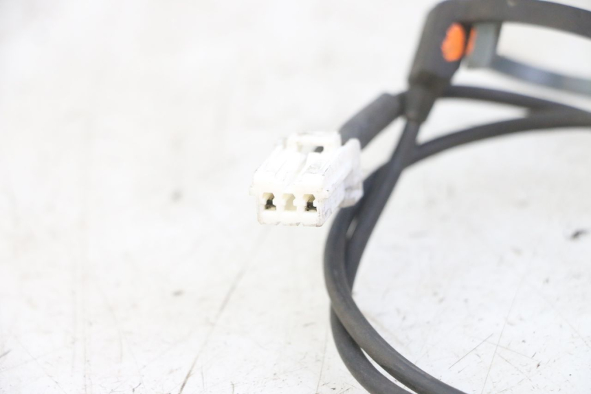 photo de ANTENNE TRANSPONDEUR PEUGEOT SATELIS 125 (2013 - 2018) - Zoom état d’usage