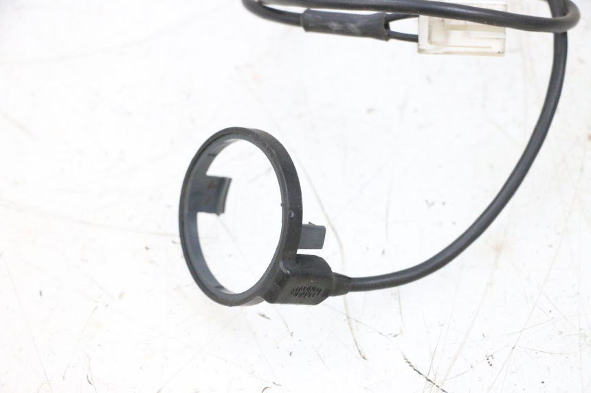 photo de ANTENNE TRANSPONDEUR PEUGEOT SATELIS 125 (2006 - 2009) - Gros plan technique