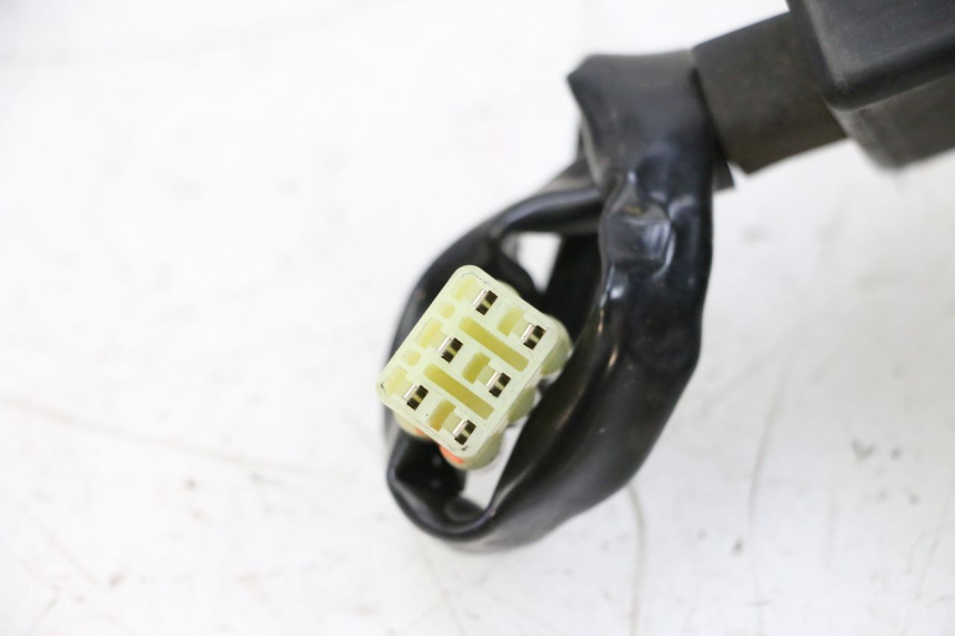 photo de ANTENNE TRANSPONDEUR YAMAHA XMAX X-MAX 125 (2006 - 2009) - Gros plan technique