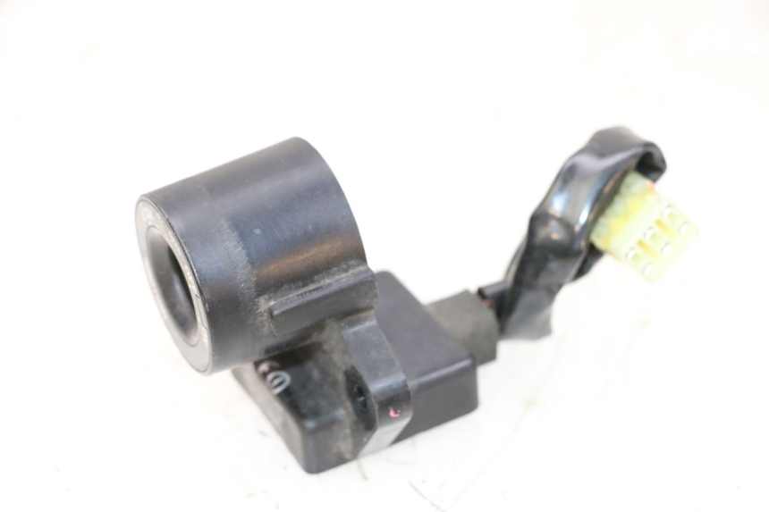 photo de ANTENNE TRANSPONDEUR YAMAHA XMAX X-MAX 125 (2006 - 2009) - Points de fixation