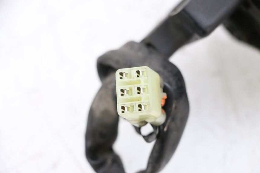 photo de ANTENNE TRANSPONDEUR YAMAHA XMAX X-MAX 125 (2006 - 2009) - Gros plan technique