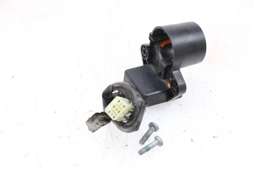 photo de ANTENNE TRANSPONDEUR YAMAHA XMAX X-MAX 125 (2006 - 2009) - Zoom état d’usage