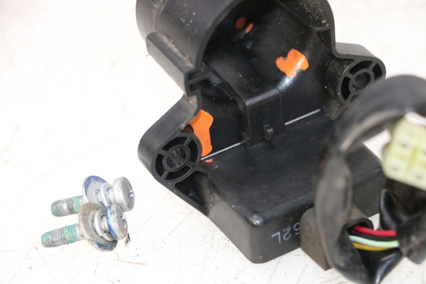 photo de ANTENNE TRANSPONDEUR YAMAHA XMAX X-MAX 125 (2006 - 2009) - Gros plan technique